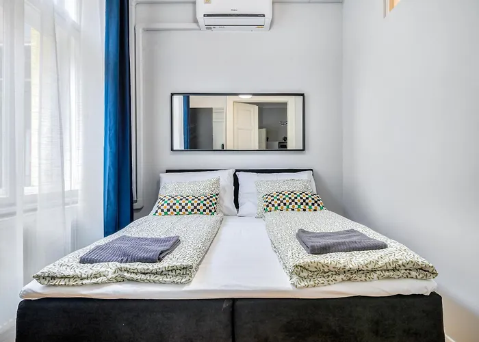 Apartment Synagogue 2 Bedroom S162 Budapest