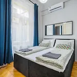 Synagogue 2 Bedroom S162 *