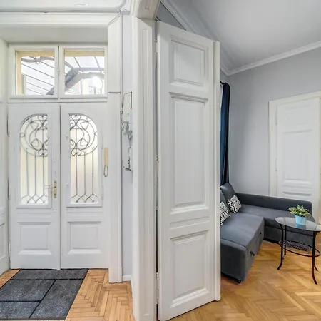 Synagogue 2 Bedroom S162 דירה *